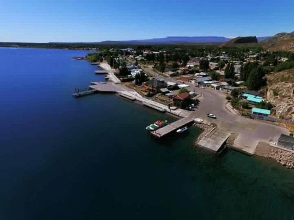 Hotel Ventura Chile Chico Exteriör bild